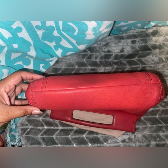 Coach Legacy Leather Basket clutch In Carnelian EUC released circa 2020/2021 - Picture 9 of 17